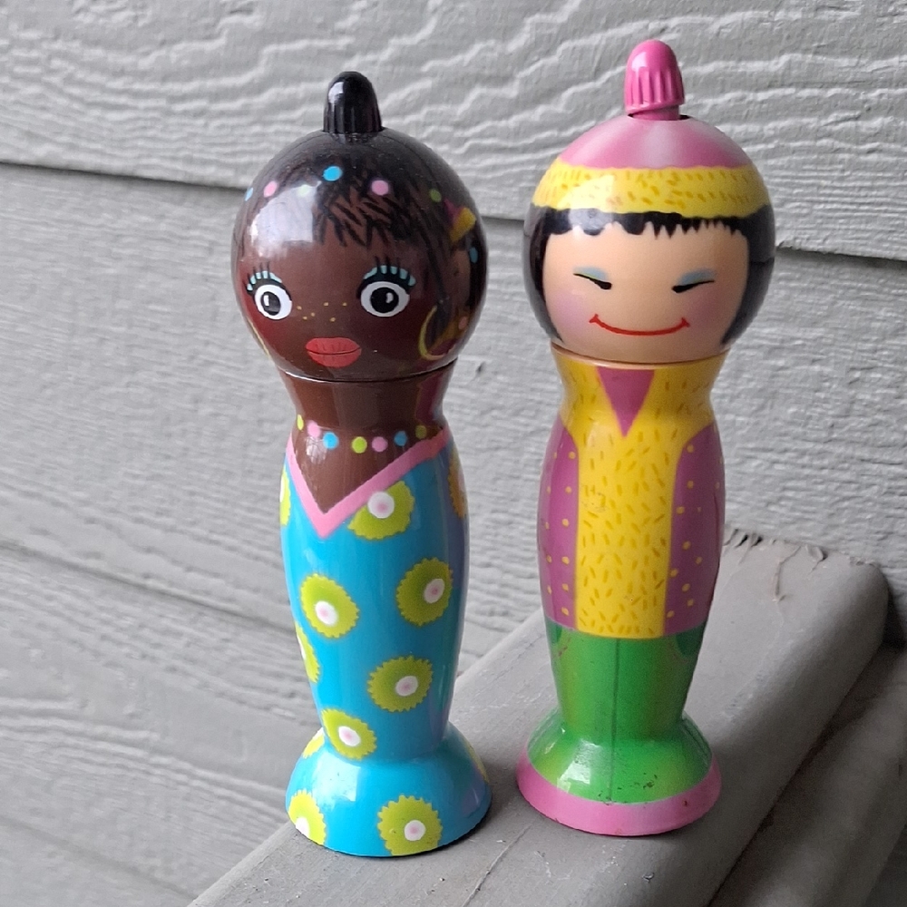 Pylones Funky Colorful Boho Lady Salt And Pepper Shakers